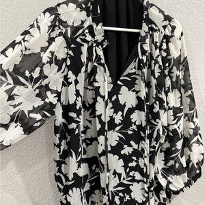 Vince Camuto Monochrome Floral Blouse